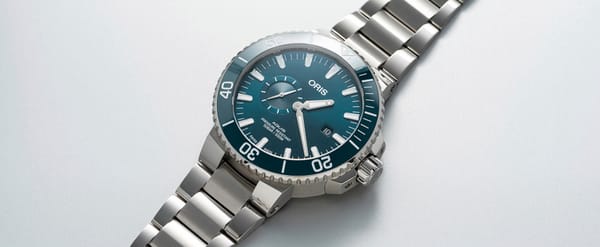 01 743 7733 4155-07 8 24 05PEB - Aquis Date Small Second