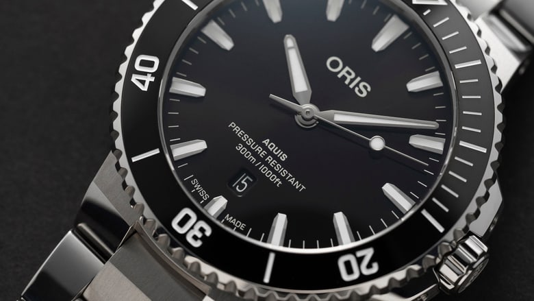 01 733 7789 4154-07 8 23 04PEB - Aquis Date - 43.50 mm